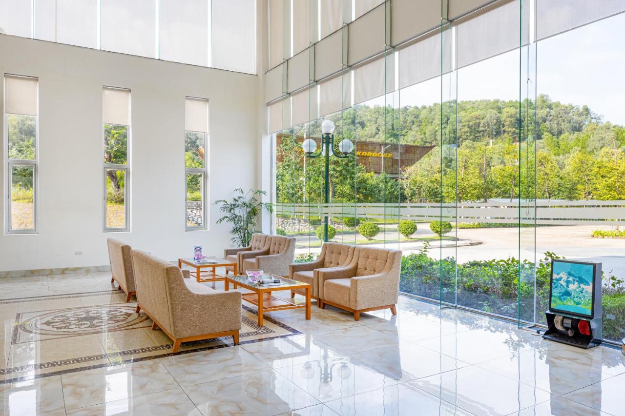 Anh Phát Resort Tinh Gia Esterno foto