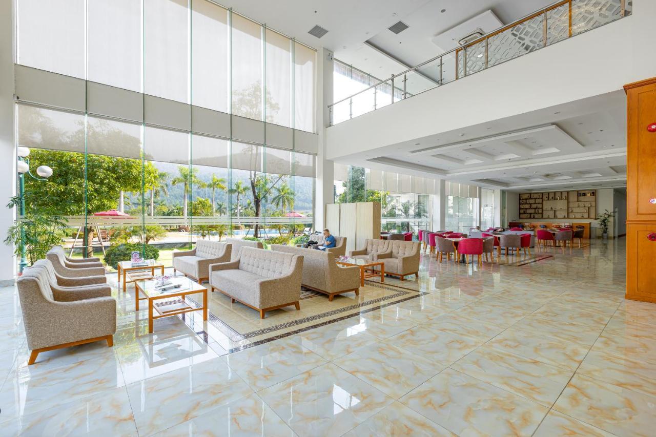 Anh Phát Resort Tinh Gia Esterno foto